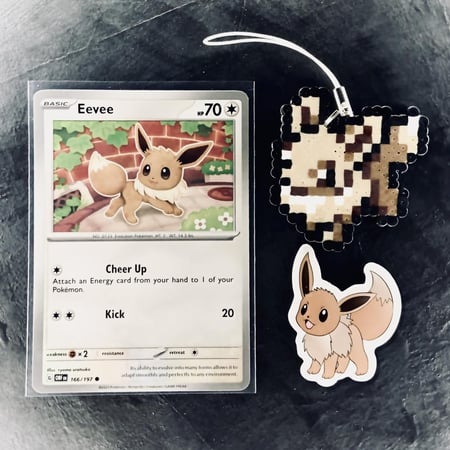 ميدالية إيفي صناعة يدوية Eevee Retro Pixel Keychain Charm Handmade
