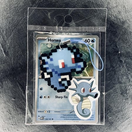 ميدالية هورسيا صناعة يدوية Horsea Retro Pixel Keychain Charm Handmade