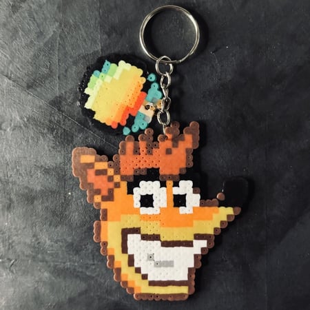 ميدالية كراش بانديكوت Crash Bandicoot Keychain Charm Handmade