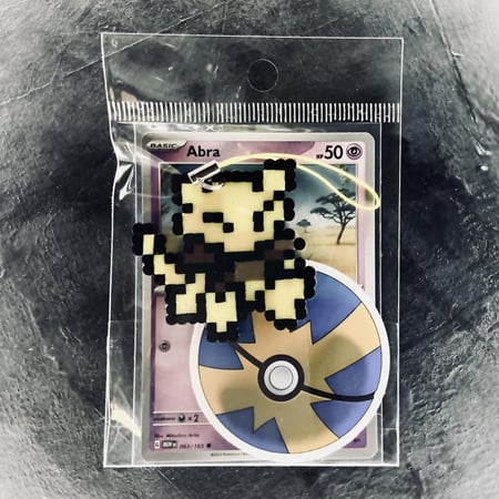 ميدالية أبرا صناعة يدوية Abra Retro Pixel Keychain Charm Handmade