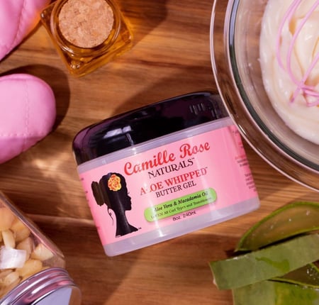 زبدة الصبار والمكاديميا   من كاميل روز هلامية (جل رطب كريمي) ومرطبه غير دهنيه للترطيب والتصفيف   8 اونصه camille rose 240ml