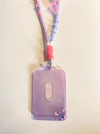 حامل بطاقة | ID holder