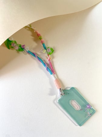 حامل بطاقة | ID holder