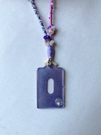 حامل بطاقة | ID holder