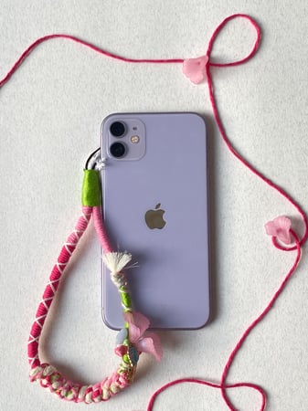 تعليقة جوال | phone charm