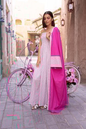 فستان الطائف