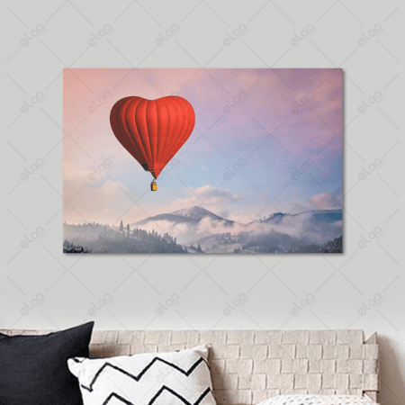 لوحة فنية منطاد الهواء الأحمر مقابل السماء