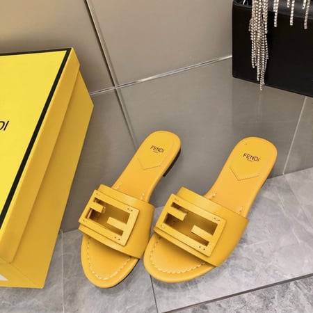 Fendi slippers