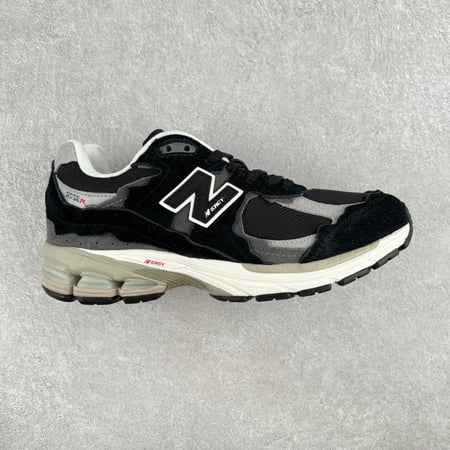 New balance 2002r