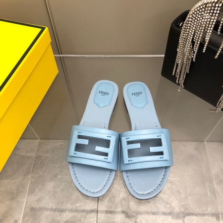 fendi slippers