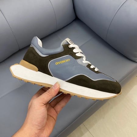 Givenchy Runner