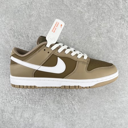 ‏Nike Dunk Low