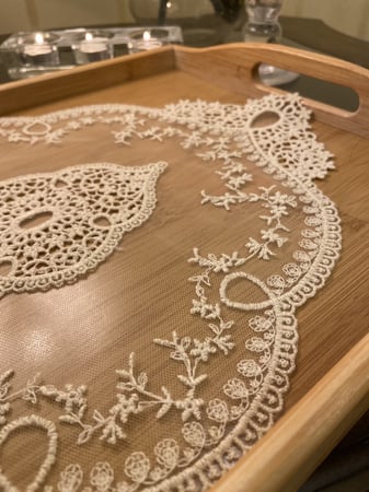 مفرش  دانتيل