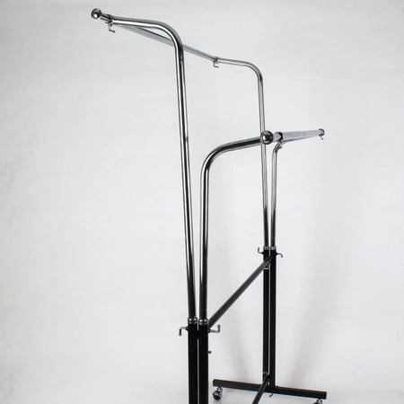 ستاند علاقة ملابس خطين