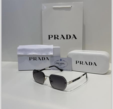 نظاره PRADA اسود اطراف سيلفر