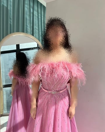 فستان بريش وتطريز راقي