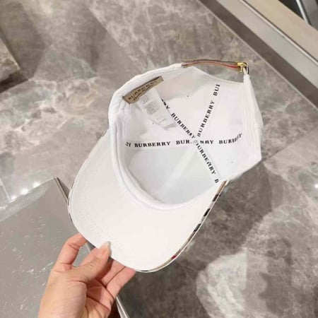 كاب بربري BURBERRY ماستر
