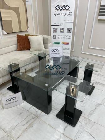 طقم طاولات 5 قطع خشبي سطح زجاج شفاف