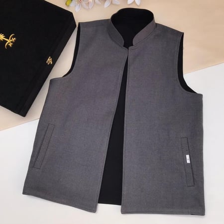 سديري. جوخ لون رمادي مع اسود