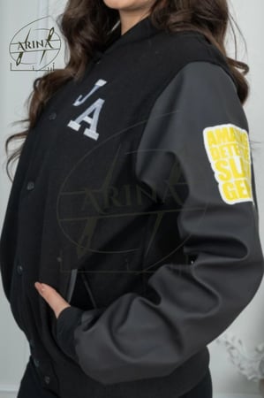 جاكيت سينيور - لون اسود بأكمام جلد أسود