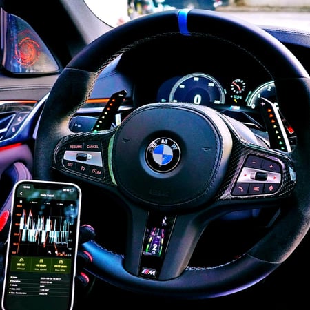BMW 1-7 Series, X3-X7, M2-M8 (2019+ F/G Gen) شاشة عرض ذكية LED رياضية تحت وسادة الهواء (ايرباق) + تطبيق تحكم بالجوال