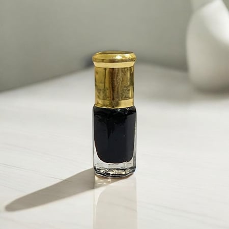 دهن عود رمز