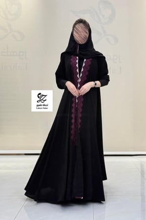 عبايه نيهال دبل كلوش بكم استرتش بتدخيل تطريز ناعم