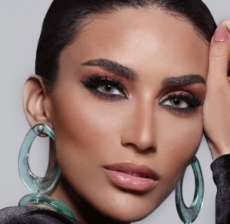 عدسات ديفا ايفوري Ivory