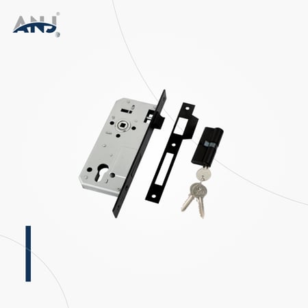 كالون دفن مقاس 45 مربع مع قلب، لون أسود