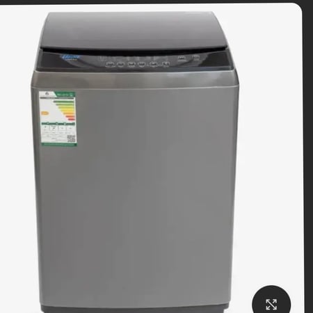 غسالة اتوماتيك 12 كيلو يوجين لون ستيل ، مصنوعة من مواد عالية الجودة والمتانة مساحة باب كبيرة لسهولة تحميل وتفريغ الملابس تصميم أنيق وعصري