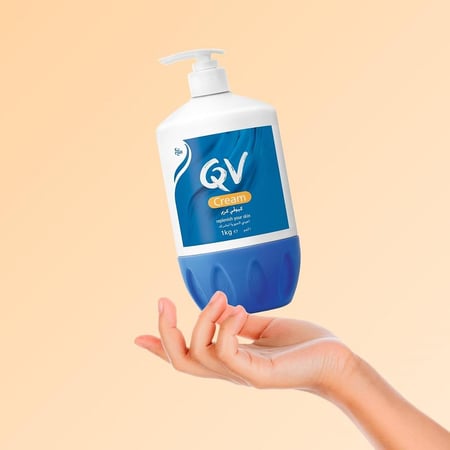 QV كيوفي كريم  مرطب مناسب لجميع انواع البشرة - 1 كجم