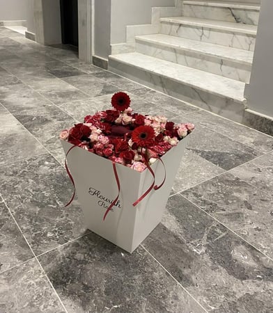 باقة ورد + سكارف