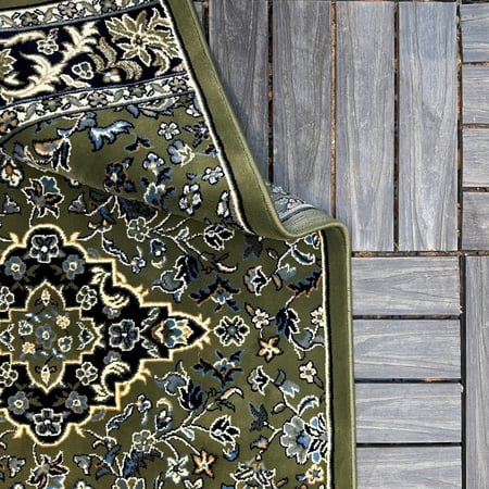 سجادة  الحرم اللون الأخضر