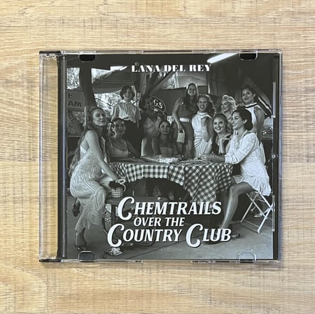 Lana Del Rey - Chemtrails over the country club