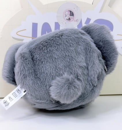 دمية وحقيبة صغيرة ان - كوالا