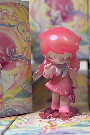 مجسم أزورا - المجرة الوردية