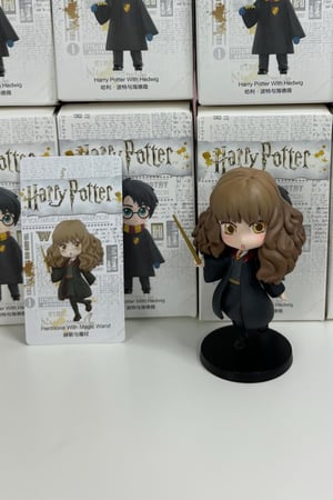 مجسم هيرميوني غرينجر - عصا سحرية