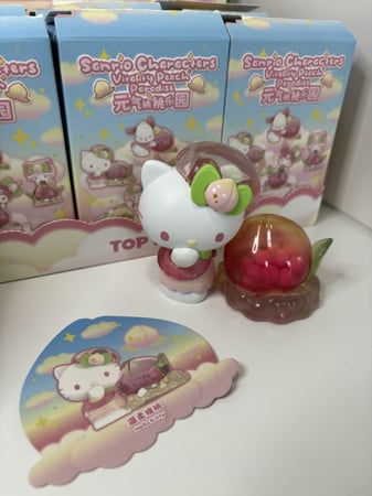 مجسم هيلو كيتي