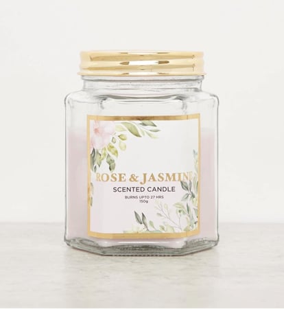 شمعة معطرة برائحة الورد والياسمين