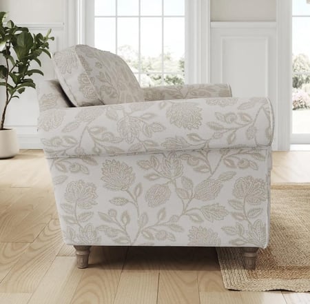 ‏Flori Sofa