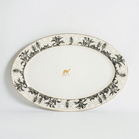 طبق تقديم من مجموعة سعف