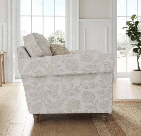 ‏ Flori Accent Chair