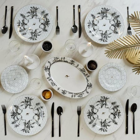 طقم عشاء مجموعة ( سعف ) أسود وذهبي 18 قطعة