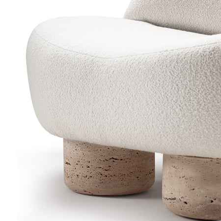 كرسي بقواعد رخامية فاخرة