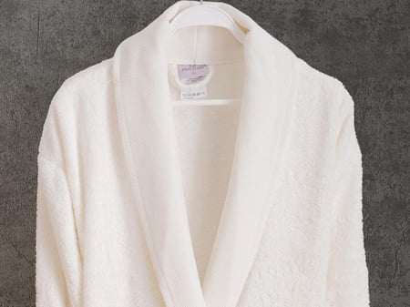 طقم أرواب استحمام YASEMIN مزدوج بامبو 13 قطعة - سكري و وردي