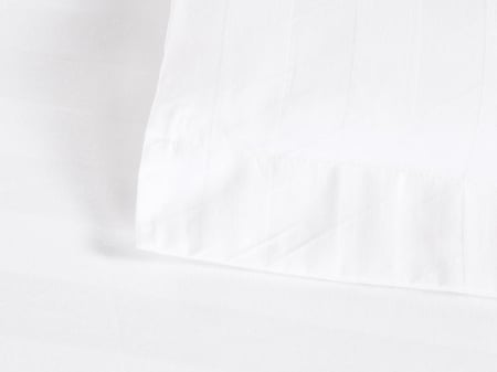 مفرش HOTEL فندقي قطن مزدوج 7 قطع - أبيض