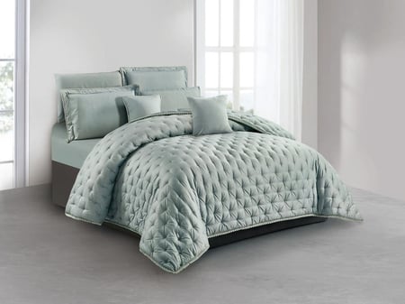 مفرش صيفي مايكروفايبر لون فيروزي حشوة مثبتة مقاس نفرين