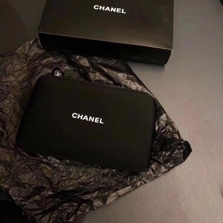 شنطه شانيل  للمكياج وتر بروف