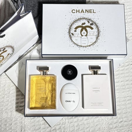 طقم شانيل غابريل + عطر مجموعه حصرية
