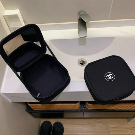 شنطة ميكب شانيل